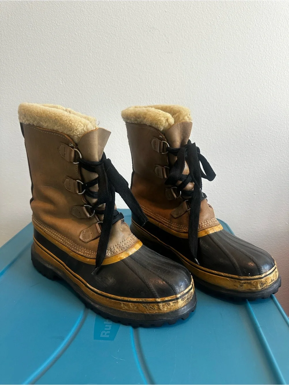 Vintage Sorel Caribou Wool Lined Winter Boots Sz 10 Made in Canada